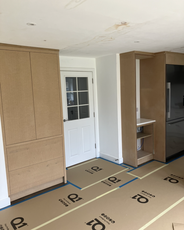 Kitchen before spray 3